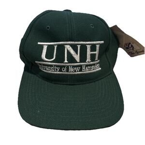Vintage UNH University of New Hampshire The Game Snapback Hat Green NWT Fitted